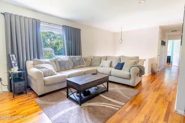 Toms River, NJ 08753,394 Dallas Drive