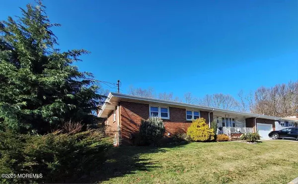 466 Brook Avenue, Sayreville, NJ 08872