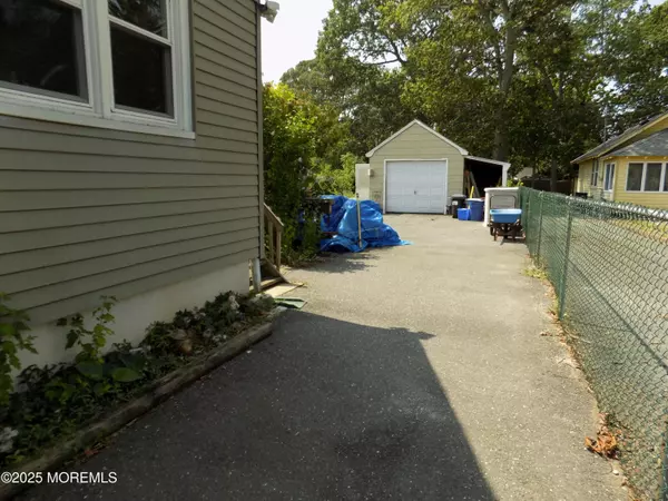 Point Pleasant, NJ 08742,519 Curtis Avenue