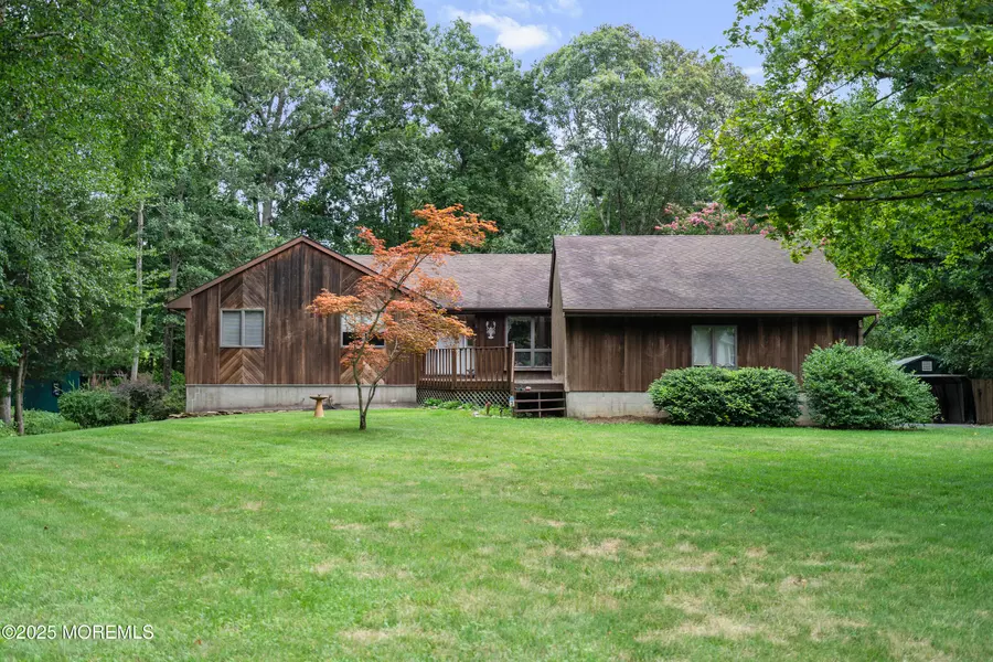 3 Corinne Court, Jackson, NJ 08527