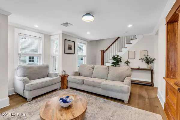 Keyport, NJ 07735,26 Cedar Street