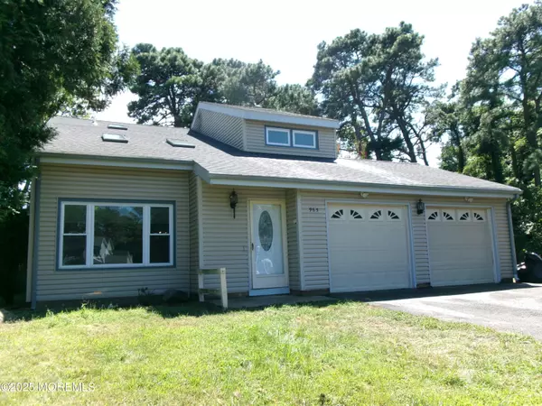 Toms River, NJ 08753,965 Seabury Court