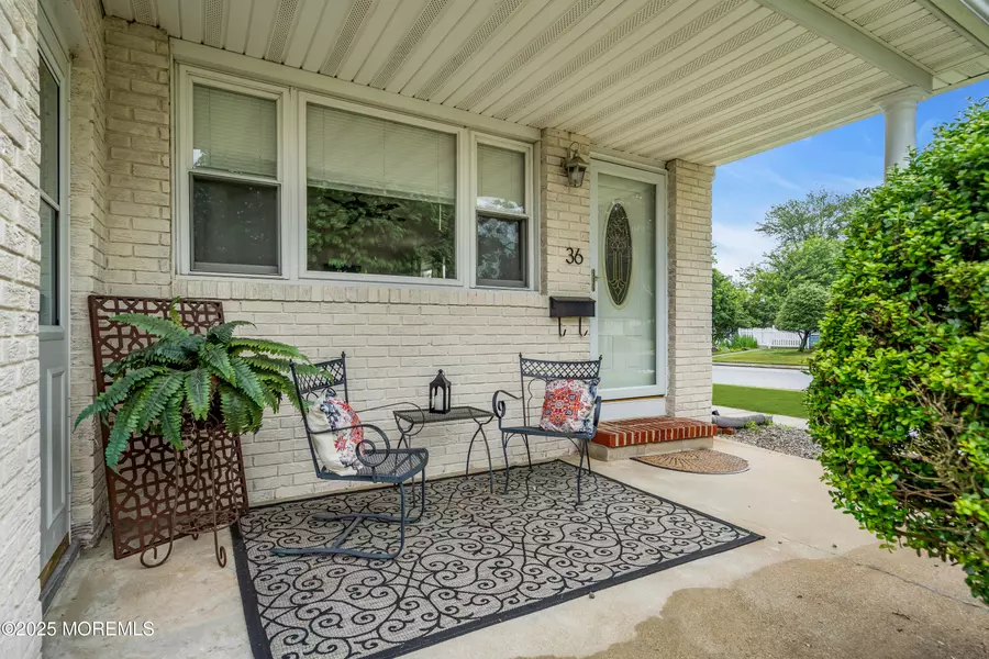 36 Georgetown Drive, Toms River, NJ 08757