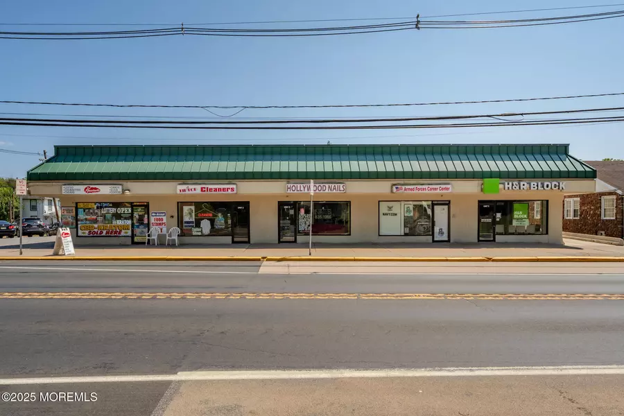 217 W Washington Avenue, Washington, NJ 07822