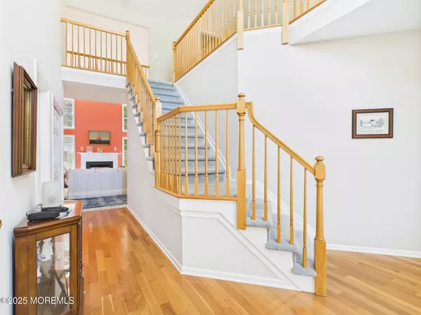 Red Bank, NJ 07701,10 Windward Way