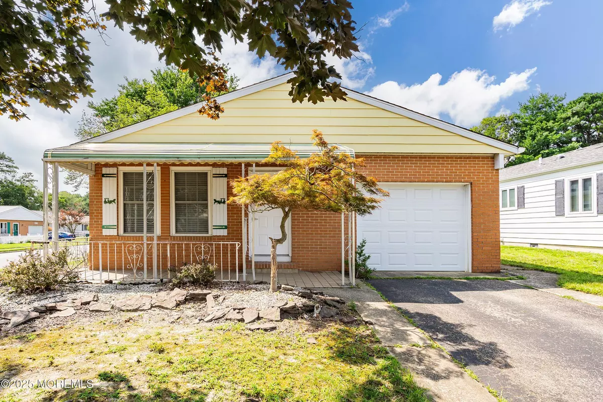 Toms River, NJ 08757,65 Innsbruck Drive