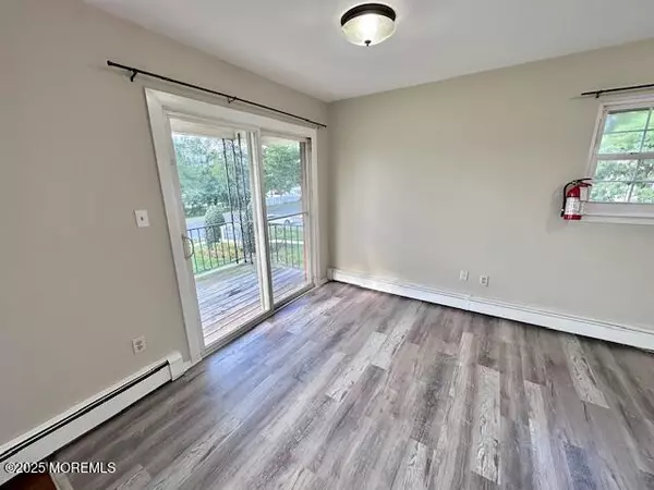 Matawan, NJ 07747,12 S Atlantic Avenue #8