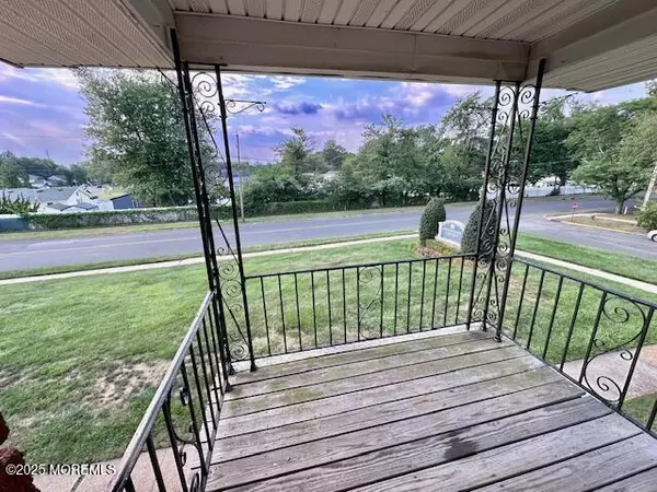 Matawan, NJ 07747,12 S Atlantic Avenue #8