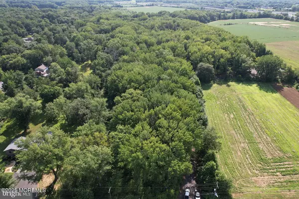 Hamilton, NJ 08620,21 Orourke Drive