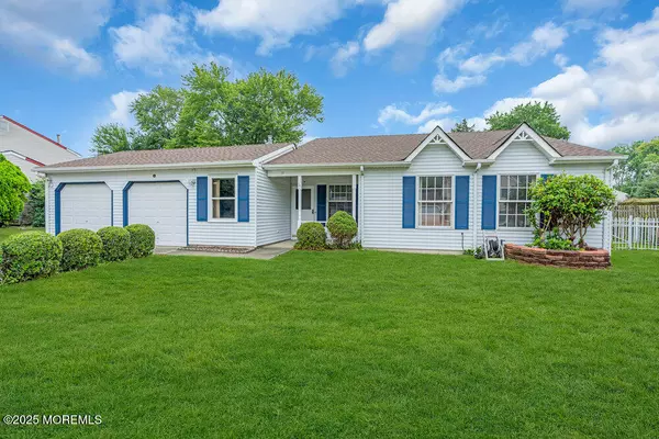 Howell, NJ 07731,14 Plymouth Drive