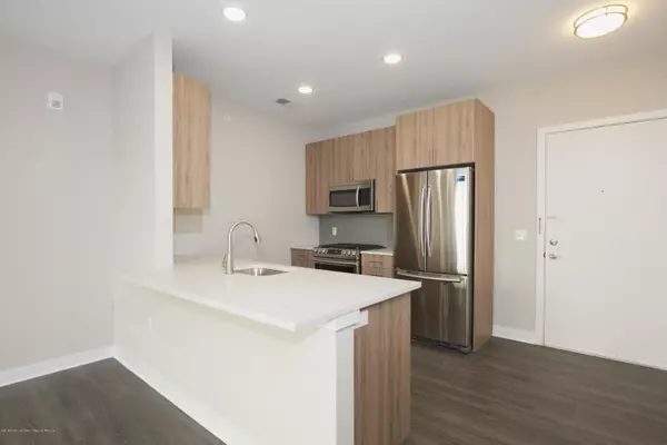 Red Bank, NJ 07701,92 Drs James Parker Boulevard #302