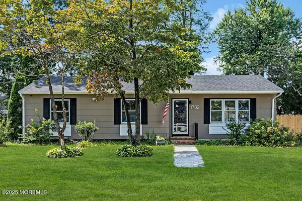 Toms River, NJ 08757,1732 Fifth Avenue