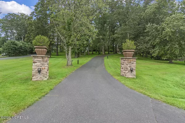Freehold, NJ 07728,31 Thompson Grove Road