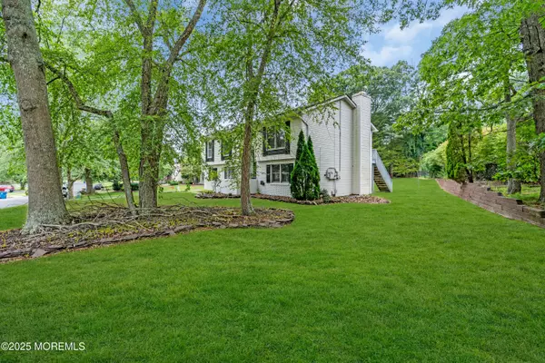 Jackson, NJ 08527,88 Hickory Hill Road