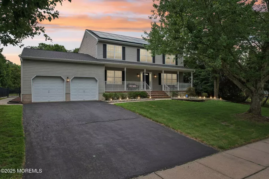 3 Macintosh Court, Jackson, NJ 08527