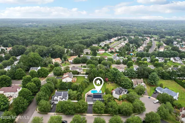Jackson, NJ 08527,3 Macintosh Court