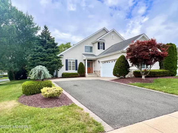 Manalapan, NJ 07726,1 Hendrickson Court