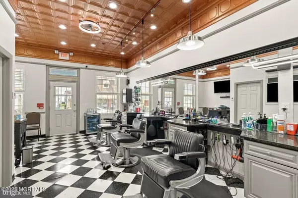 Allentown, NJ 08501,1 Church Street