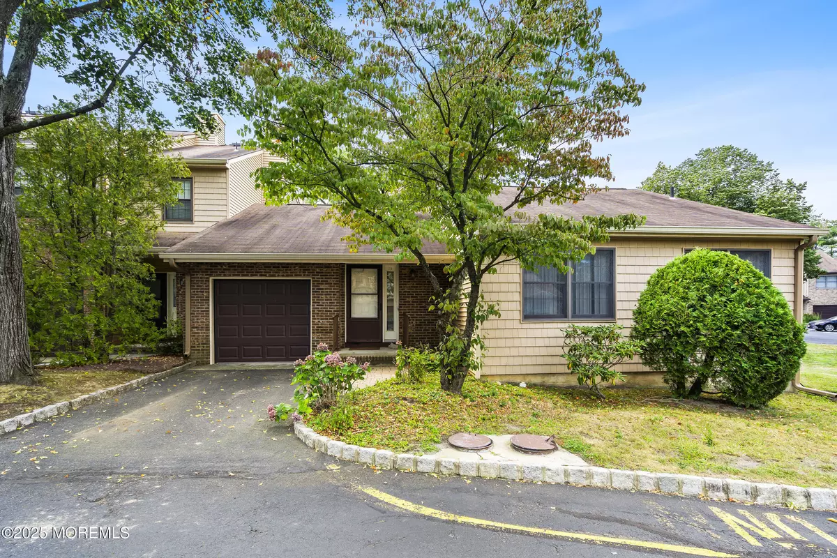 West Long Branch, NJ 07764,15 Pimlico
