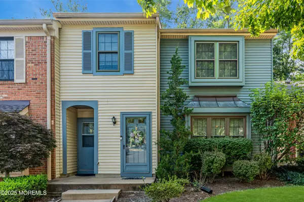 71 Bradford Court, Matawan, NJ 07747