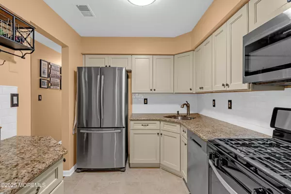 Matawan, NJ 07747,71 Bradford Court