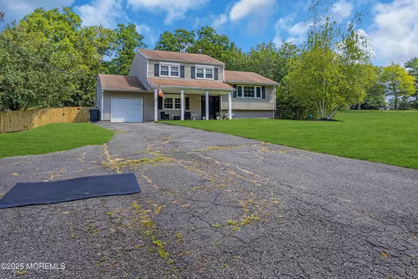 Manalapan, NJ 07726,11 Browning Place