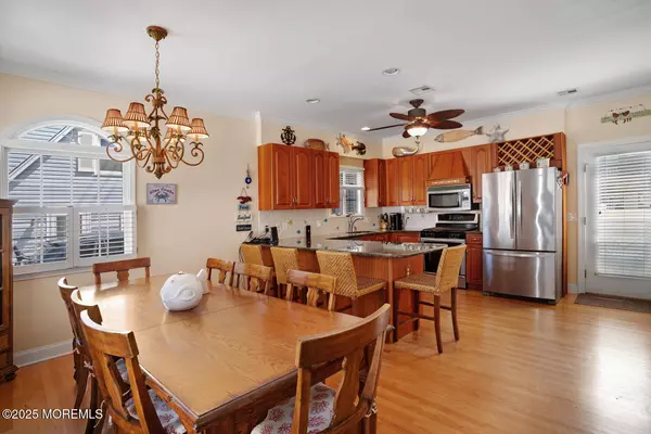 Lavallette, NJ 08735,55 Barnegat Way