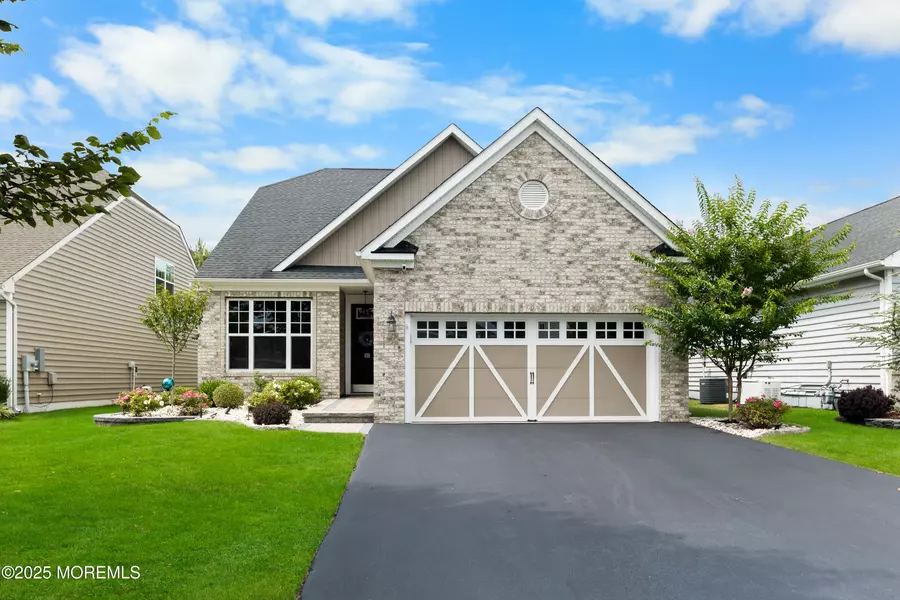 20 Banquet Court, Howell, NJ 07731