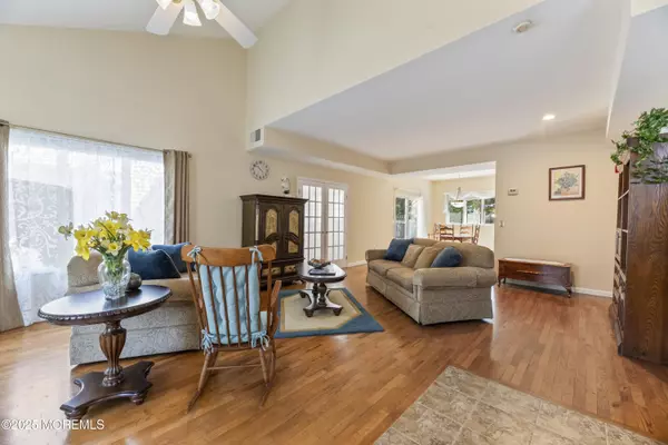 Keyport, NJ 07735,3 Oyster Creek Drive
