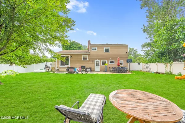 New Monmouth, NJ 07748,9 Brentwood Terrace