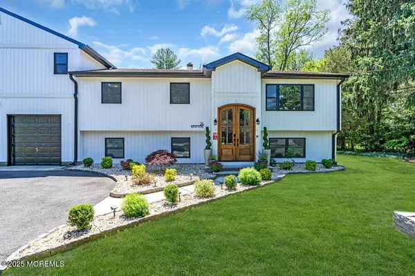 24 Bentley Road, Monroe, NJ 08831
