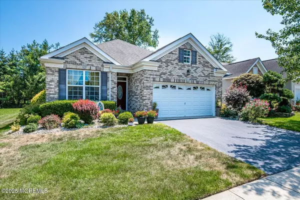 Englishtown, NJ 07726,22 Silver Charm Road