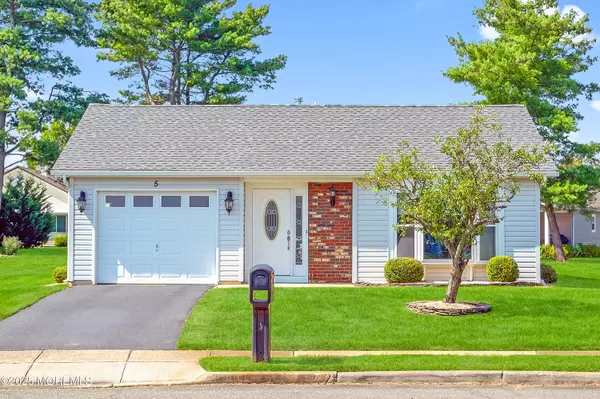 5 Berkshire Court, Brick, NJ 08724