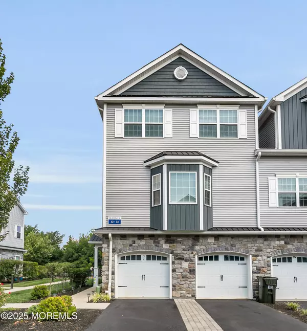 33 Emily Court, Hazlet, NJ 07730