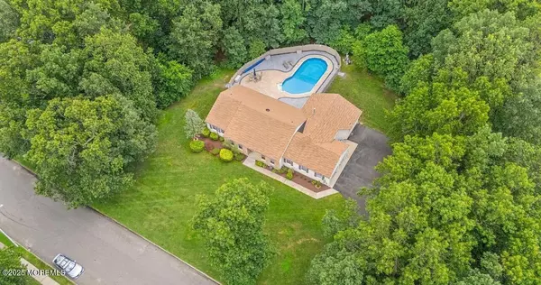 Jackson, NJ 08527,3 Carroll Court