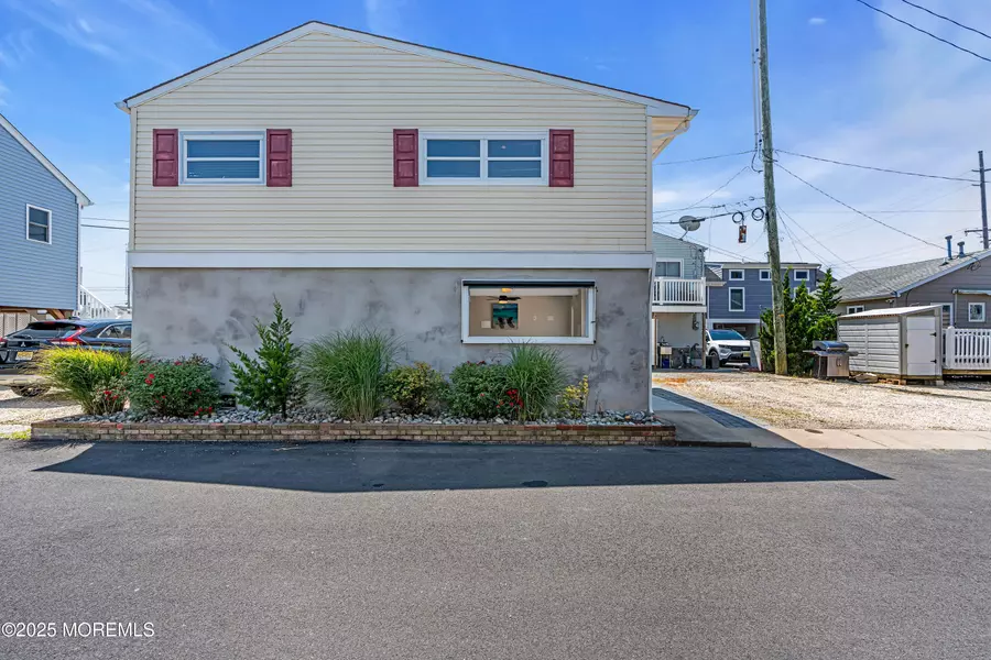 123 W Tide Way, Lavallette, NJ 08735