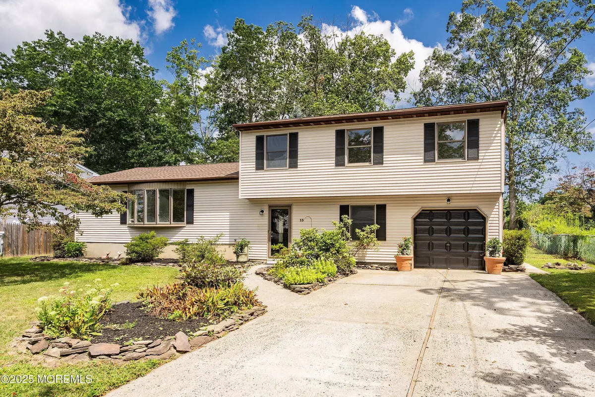 Bayville, NJ 08721,13 Grouse Drive