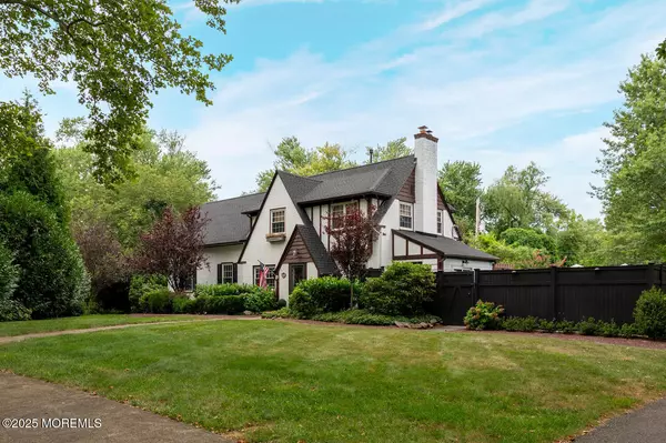 Shrewsbury Boro, NJ 07702,21 Buttonwood Drive