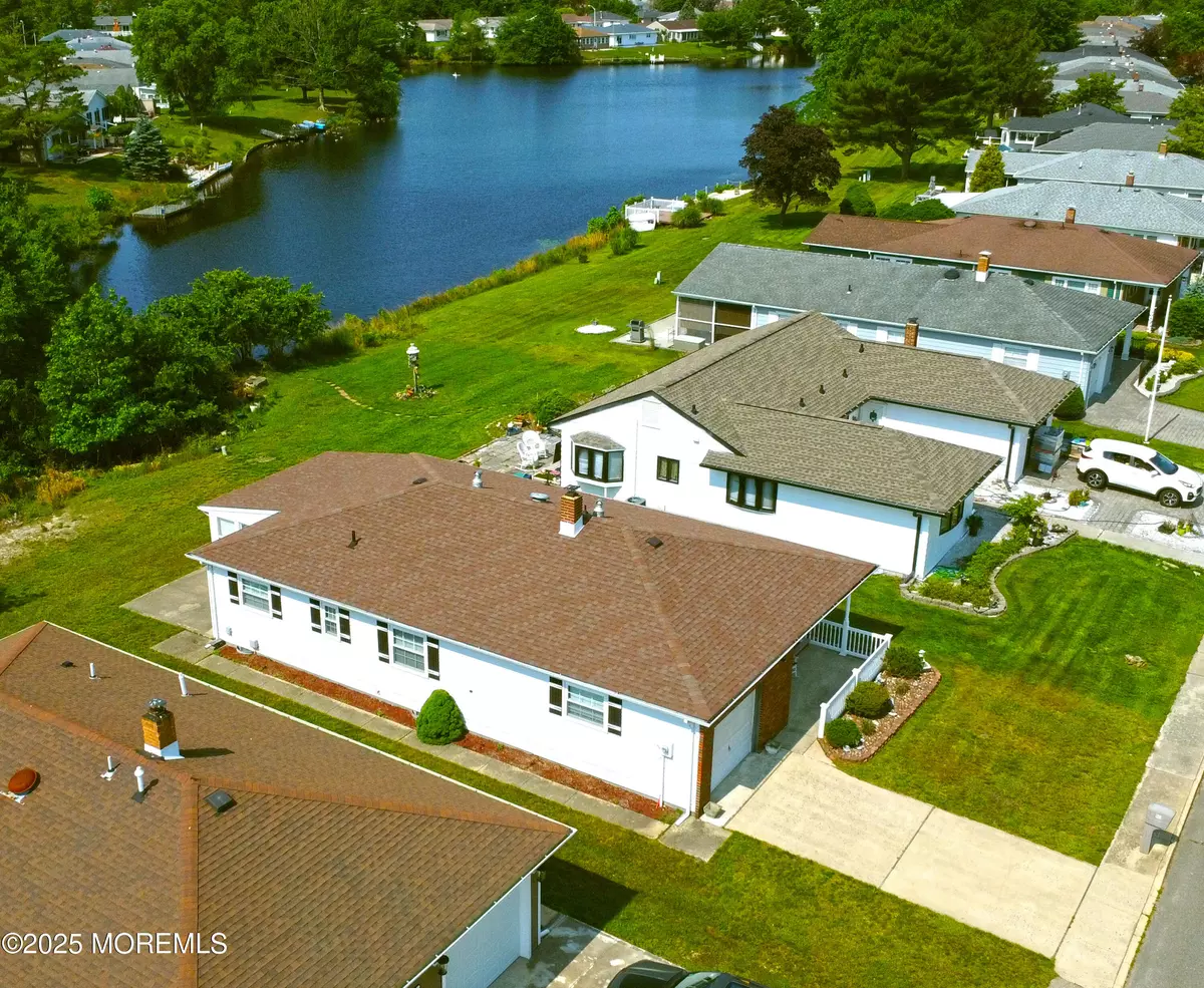 Toms River, NJ 08757,861 Jamaica Boulevard
