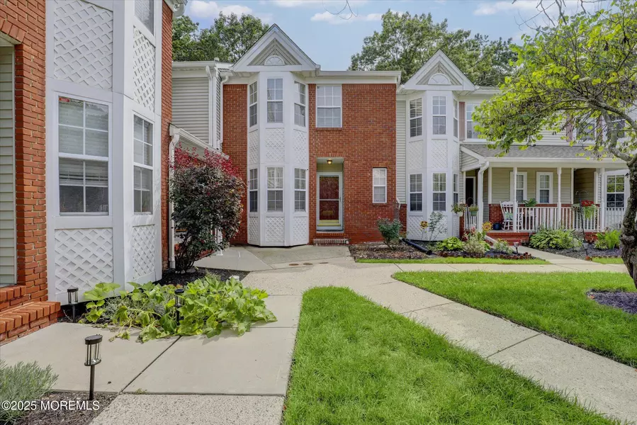 31 Lexington Court, Holmdel, NJ 07733