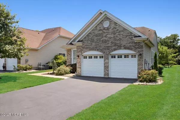 Monroe, NJ 08831,213 Blackberry Way #213