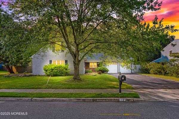 61 Berkshire Drive, Howell, NJ 07731