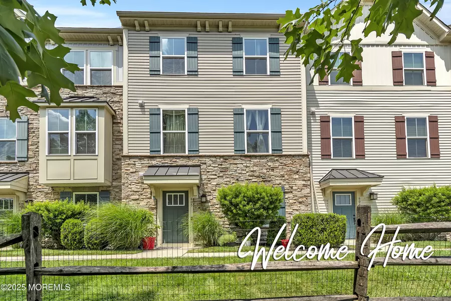 605 Bayside Court #605, South Amboy, NJ 08878