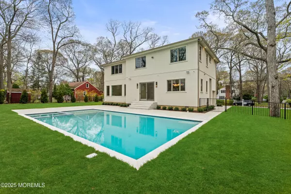 Oakhurst, NJ 07755,428 Wells Avenue