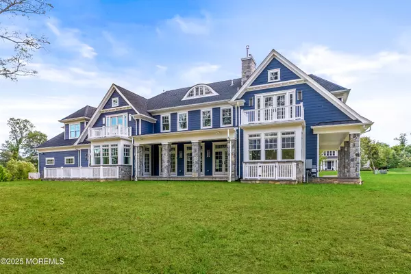 Red Bank, NJ 07701,11 Bucchop Lane