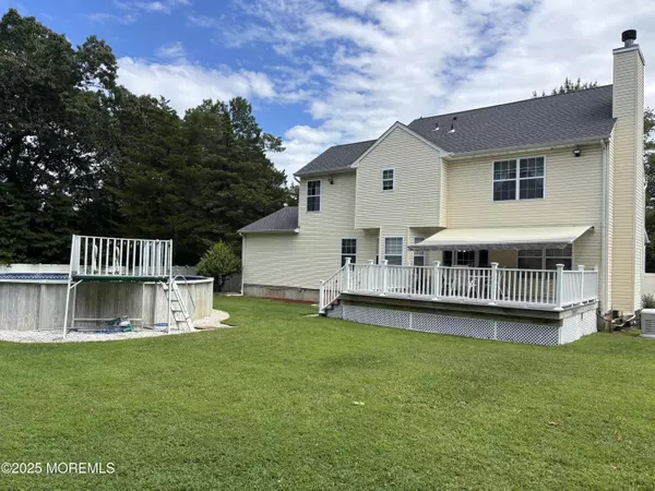 Jackson, NJ 08527,4 River Edge Drive