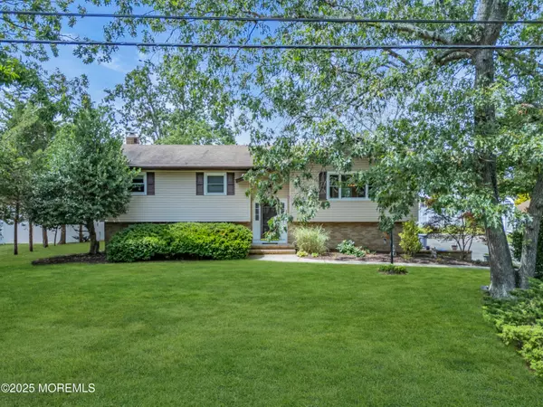 Forked River, NJ 08731,533 Chelsea Street