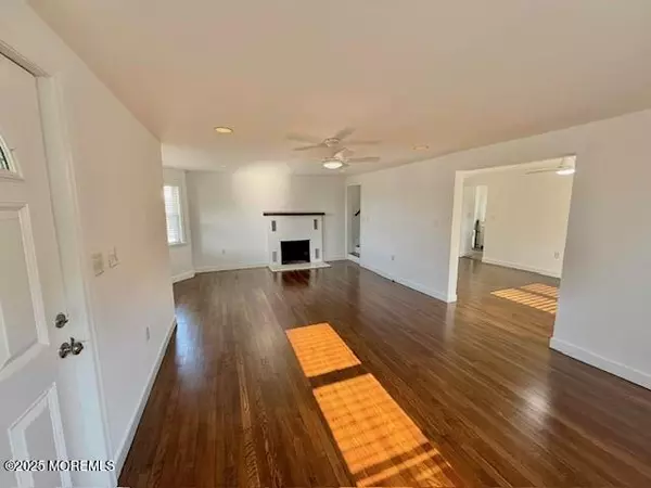 Point Pleasant Beach, NJ 08742,504 Laurel Avenue