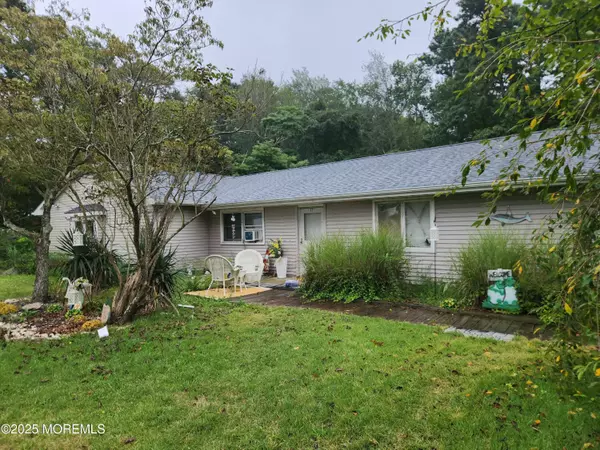 Lanoka Harbor, NJ 08734,27 Cedar Drive