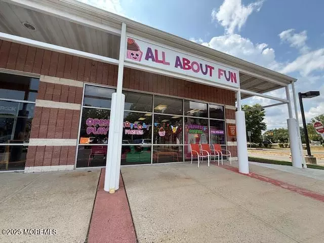 East Brunswick, NJ 08816,3 Lexington Avenue